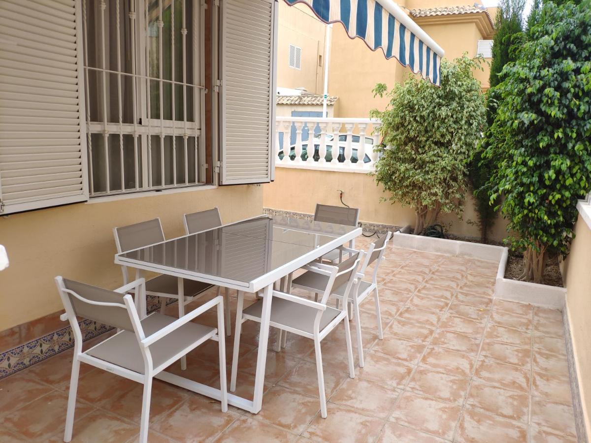 Bungalow cerca Playa Gran Alacant Exterior foto